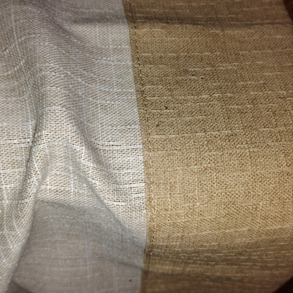 Broyhill Curtain Panels - Picture 10 of 14